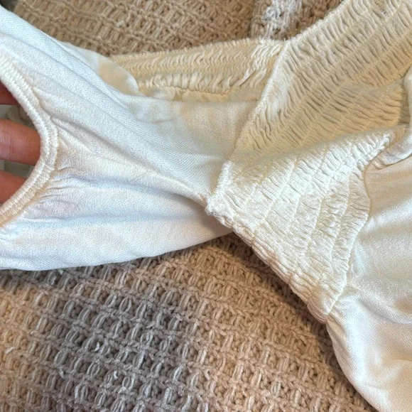 White Urban Outfitters Milkmaid Blouse in Small - Picture 4 of 5